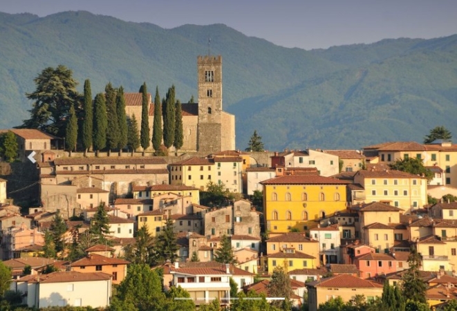 CAPODANNO TRA ARTE E TRADIZIONI TOSCANE Cenone e veglione di Capodanno inclusi VIAGGI DI GRUPPO: PARTI SOTTO CASA